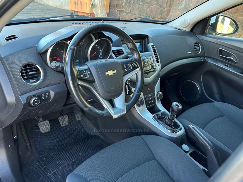 CRUZE 1.8 LT 16V FLEX 4P MANUAL - 2014 - GUAPORé