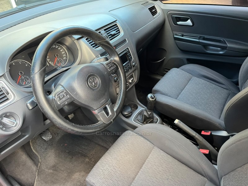 SPACEFOX 1.6 MI TREND 8V FLEX 4P MANUAL - 2014 - FELIZ