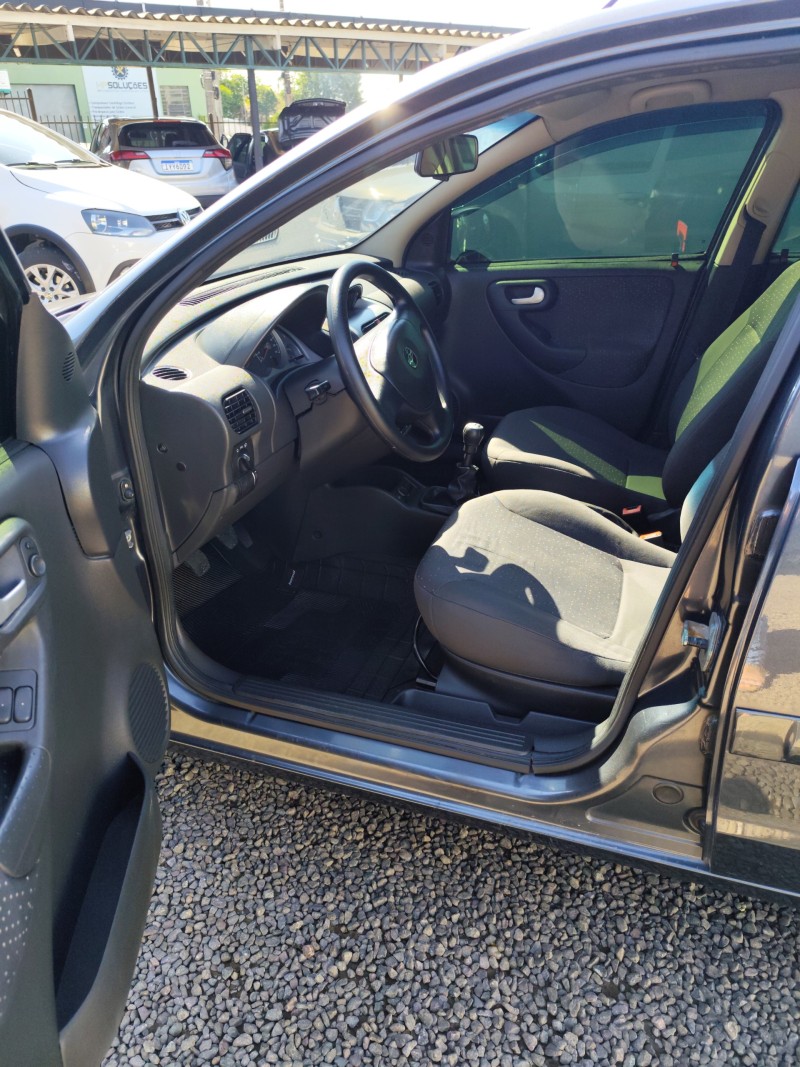 CORSA 1.4 MPFI PREMIUM 8V FLEX 4P MANUAL - 2009 - VENâNCIO AIRES