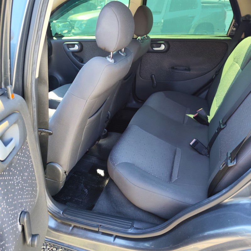 CORSA 1.4 MPFI PREMIUM 8V FLEX 4P MANUAL - 2009 - VENâNCIO AIRES