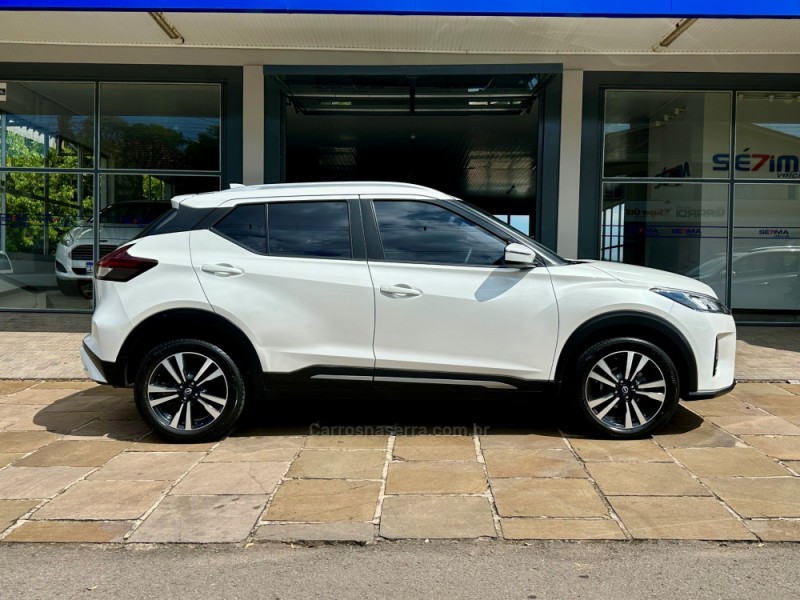KICKS 1.6 ADVANCE 16V PLUS CVT FLEX 4P AUTOMÁTICO - 2023 - GUAPORé