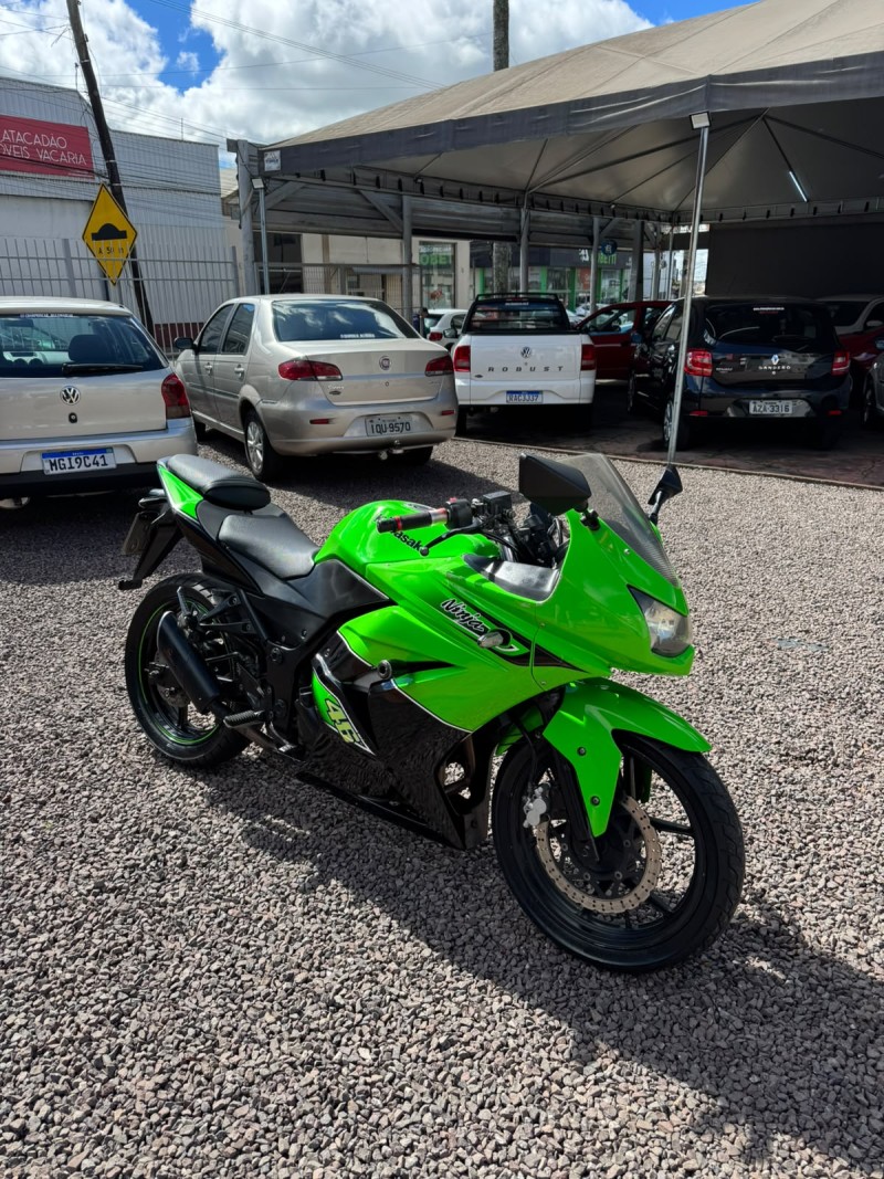 NINJA 250R  - 2011 - VACARIA