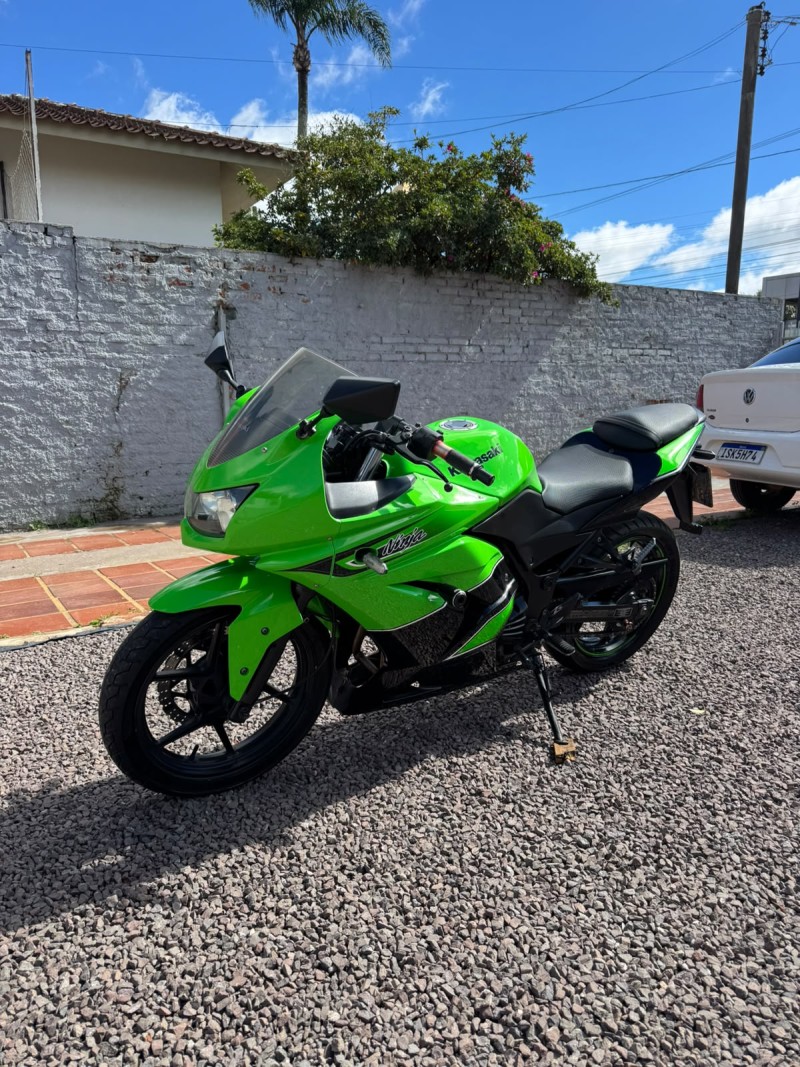 NINJA 250R  - 2011 - VACARIA