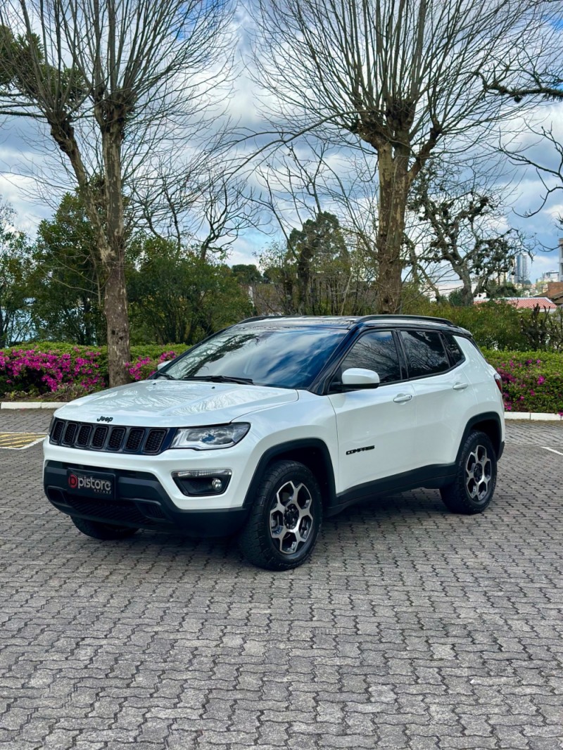 COMPASS 2.0 16V DIESEL LONGITUDE 4X4 AUTOMÁTICO - 2017 - CAXIAS DO SUL