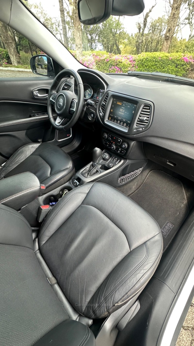 COMPASS 2.0 16V DIESEL LONGITUDE 4X4 AUTOMÁTICO - 2017 - CAXIAS DO SUL
