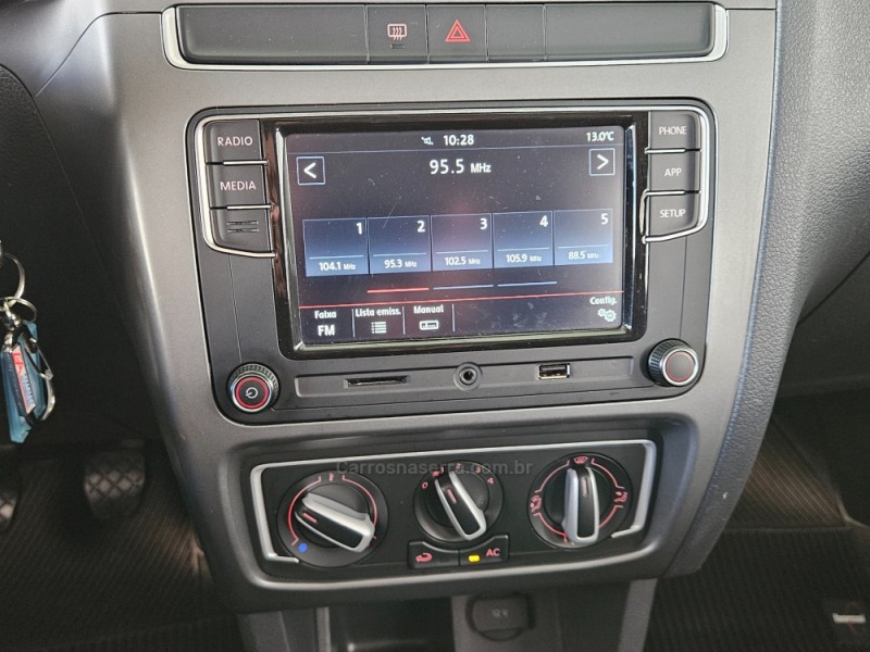 FOX 1.6 CONNECT 8V FLEX 4P MANUAL - 2020 - TAPEJARA