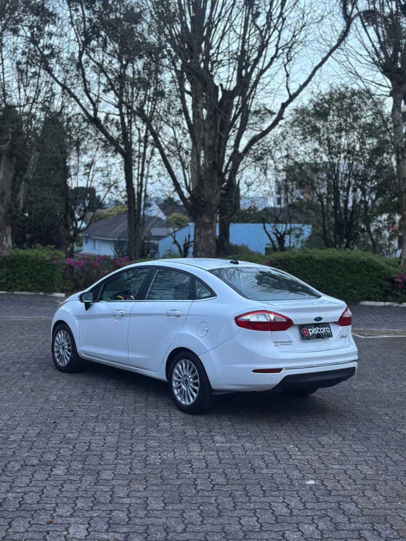 FIESTA 1.6 TITANIUM SEDAN 16V FLEX 4P AUTOMÁTICO - 2014 - CAXIAS DO SUL