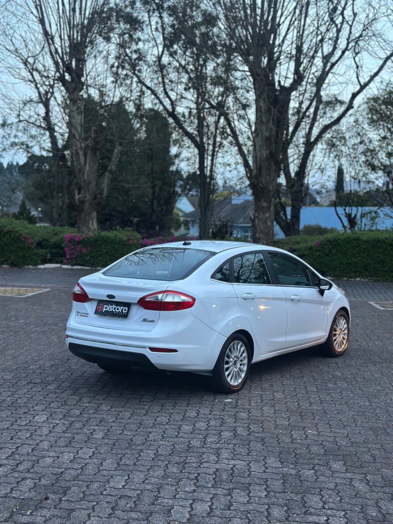 FIESTA 1.6 TITANIUM SEDAN 16V FLEX 4P AUTOMÁTICO - 2014 - CAXIAS DO SUL