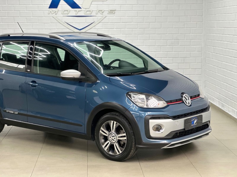 CROSS UP 1.0 TSI 12V FLEX 4P MANUAL - 2018 - NOVO HAMBURGO