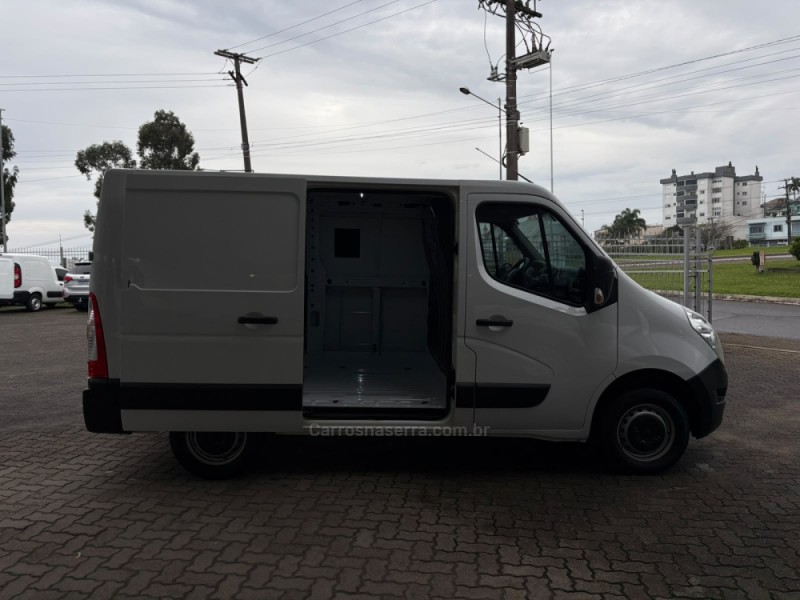 MASTER 2.3 FURGÃO L1H1 16V TURBO INTERCOOLER DIESEL 4P MANUAL - 2022 - FARROUPILHA
