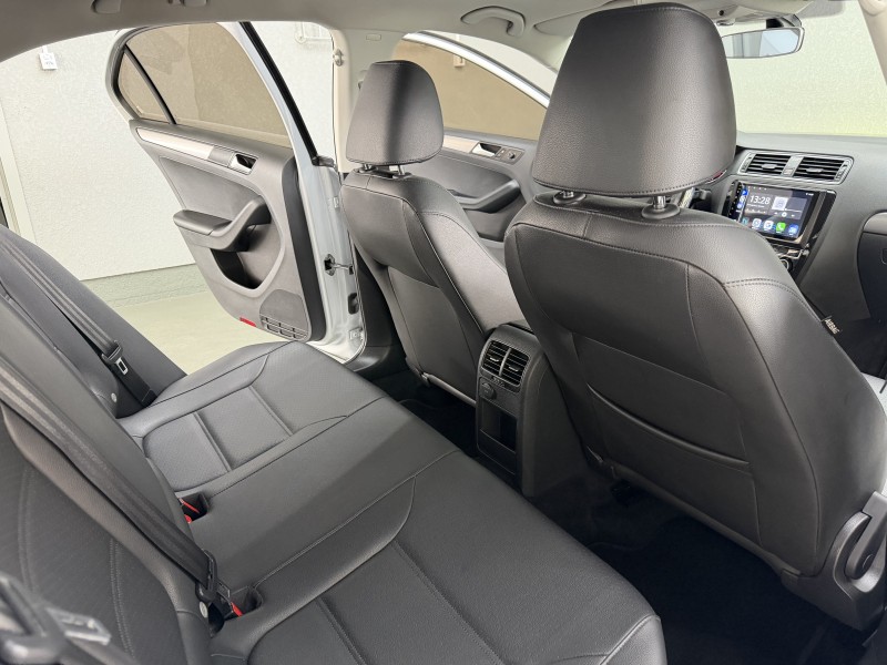 JETTA 1.4 16V TSI COMFORTLINE GASOLINA 4P TIPTRONIC - 2017 - CAXIAS DO SUL
