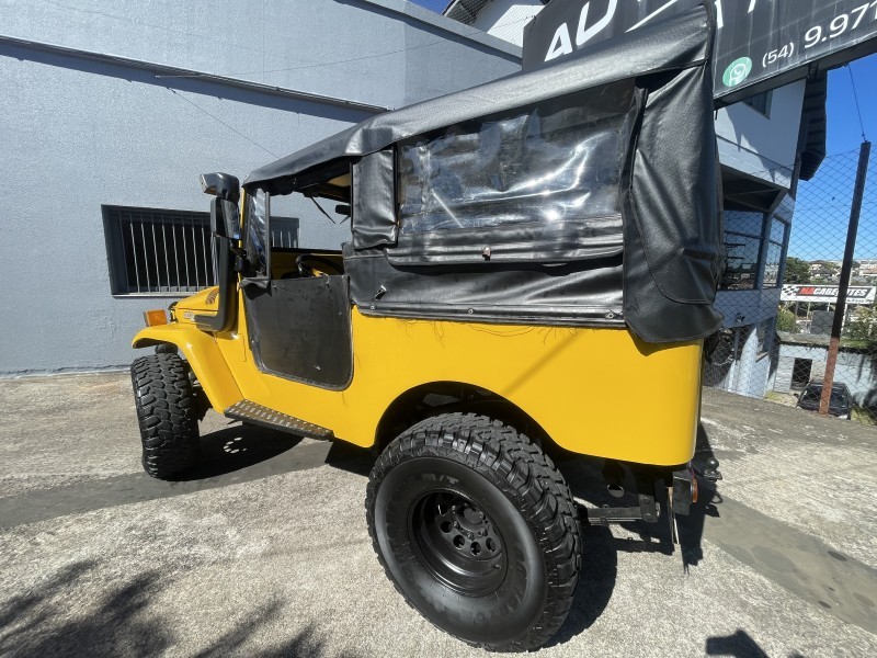 BANDEIRANTE 4.0 OJ50L 4X4 TETO LONA DIESEL 2P MANUAL - 1969 - CAXIAS DO SUL