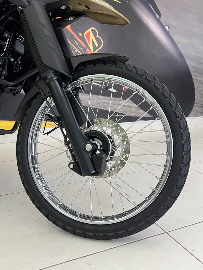 XTZ 250 LANDER - 2024 - PASSO FUNDO