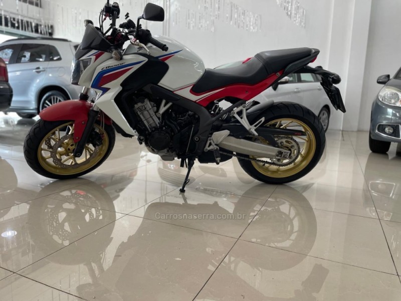 CB 650 F - 2015 - PORTO ALEGRE