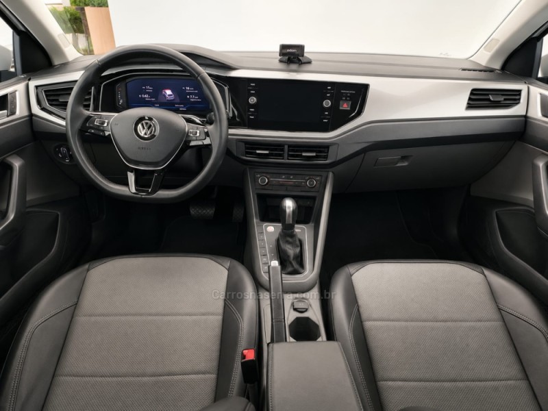 POLO 1.0	200 TSI HIGHLINE AUTOMÁTICO  - 2021 - CAXIAS DO SUL