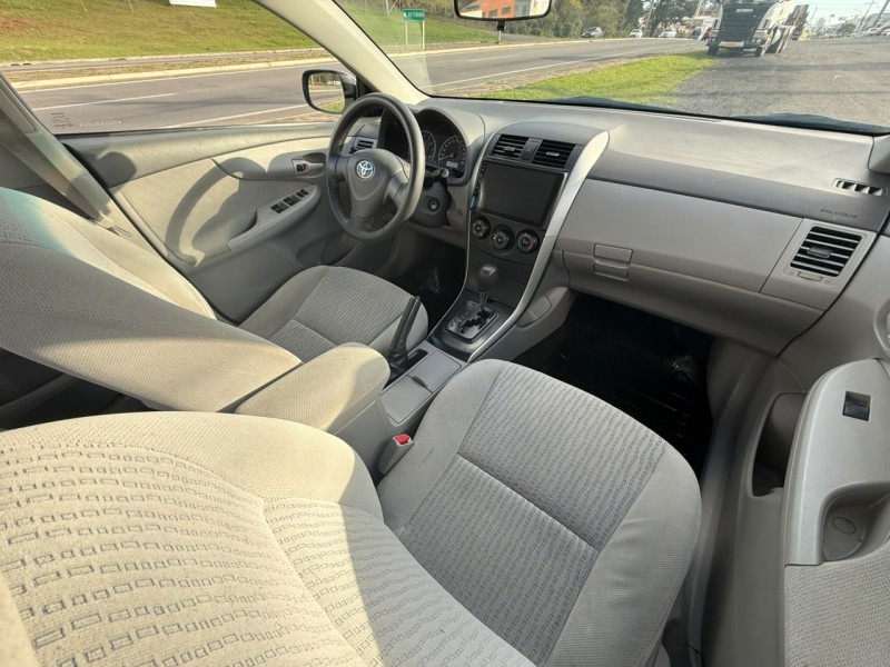 COROLLA 1.8 XLI 16V FLEX 4P AUTOMÁTICO - 2010 - FARROUPILHA