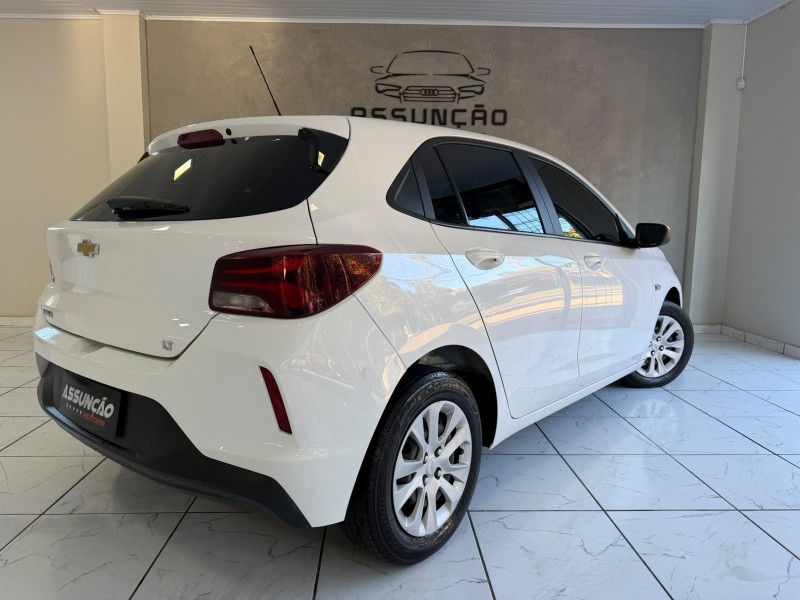 ONIX 1.0 LT 12V FLEX 4P MANUAL - 2023 - CAXIAS DO SUL