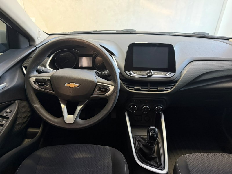 ONIX 1.0 LT 12V FLEX 4P MANUAL - 2023 - CAXIAS DO SUL
