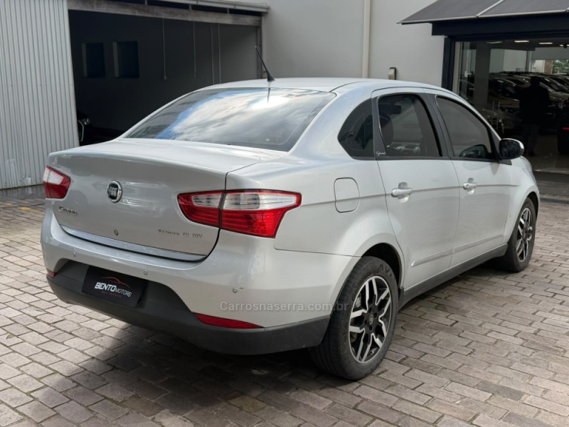 GRAND SIENA 1.6 MPI ESSENCE 16V FLEX 4P AUTOMATIZADO - 2013 - BENTO GONçALVES