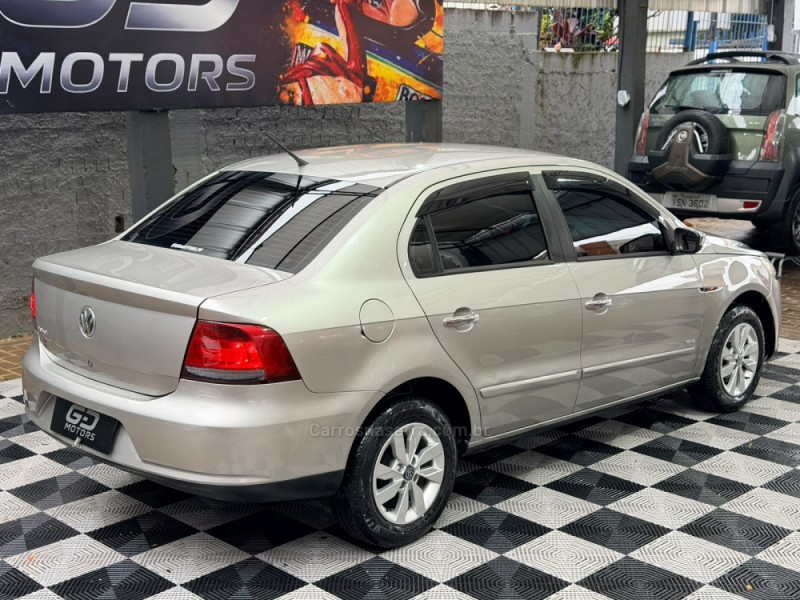 VOYAGE 1.0 MI 8V FLEX 4P MANUAL - 2012 - PASSO FUNDO