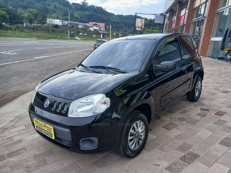 UNO 1.0 EVO VIVACE 8V FLEX 2P MANUAL - 2013 - NOVA PETRóPOLIS