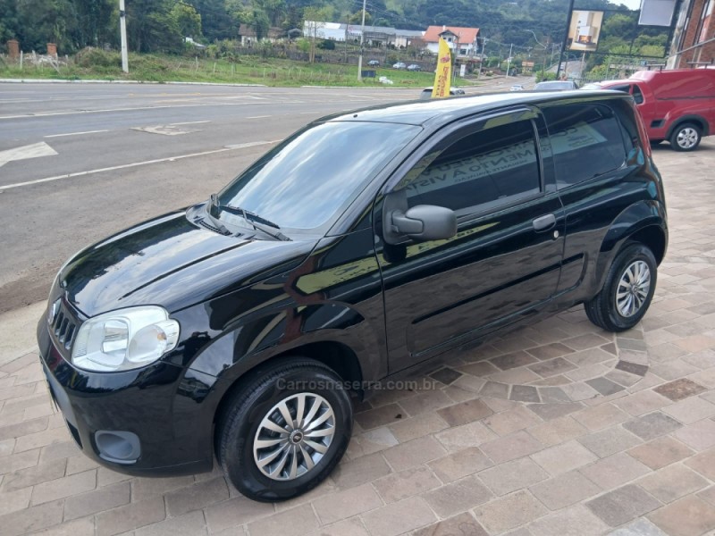 UNO 1.0 EVO VIVACE 8V FLEX 2P MANUAL - 2013 - NOVA PETRóPOLIS
