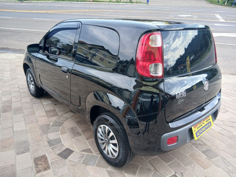 UNO 1.0 EVO VIVACE 8V FLEX 2P MANUAL - 2013 - NOVA PETRóPOLIS