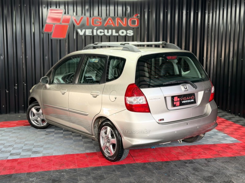 FIT 1.4 LXL 8V GASOLINA 4P AUTOMÁTICO - 2008 - CAXIAS DO SUL