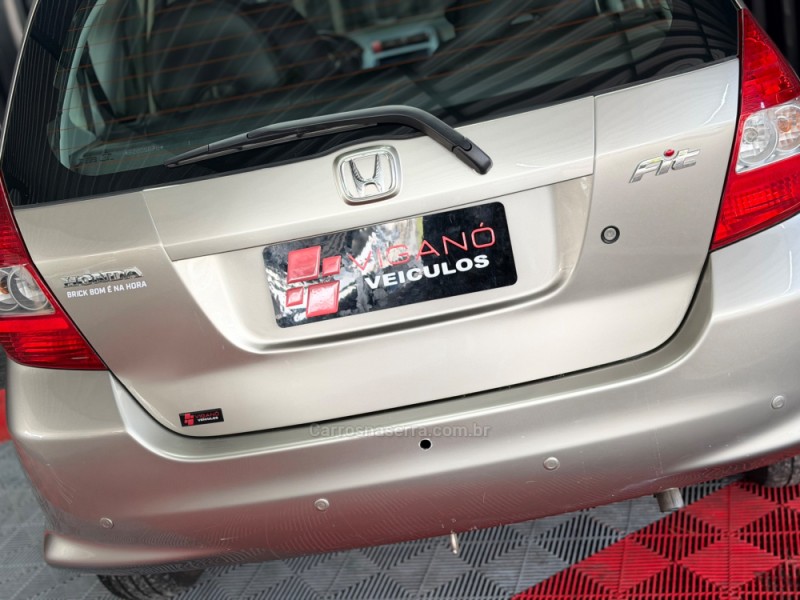 FIT 1.4 LXL 8V GASOLINA 4P AUTOMÁTICO - 2008 - CAXIAS DO SUL