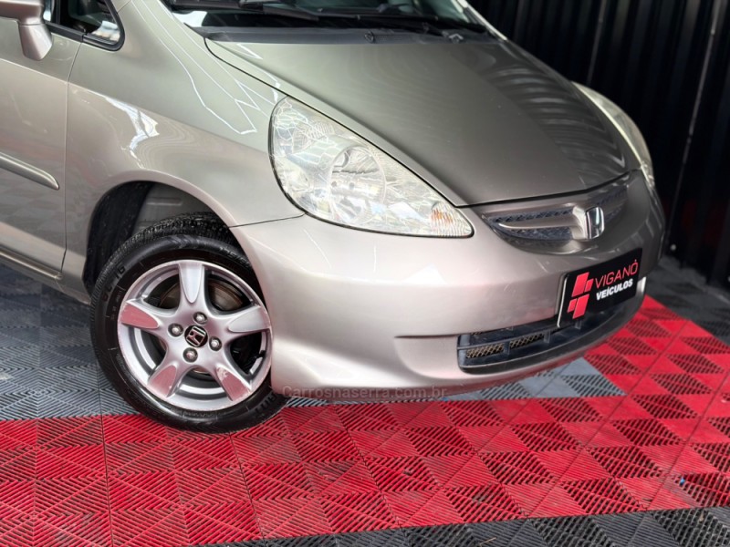 FIT 1.4 LXL 8V GASOLINA 4P AUTOMÁTICO - 2008 - CAXIAS DO SUL