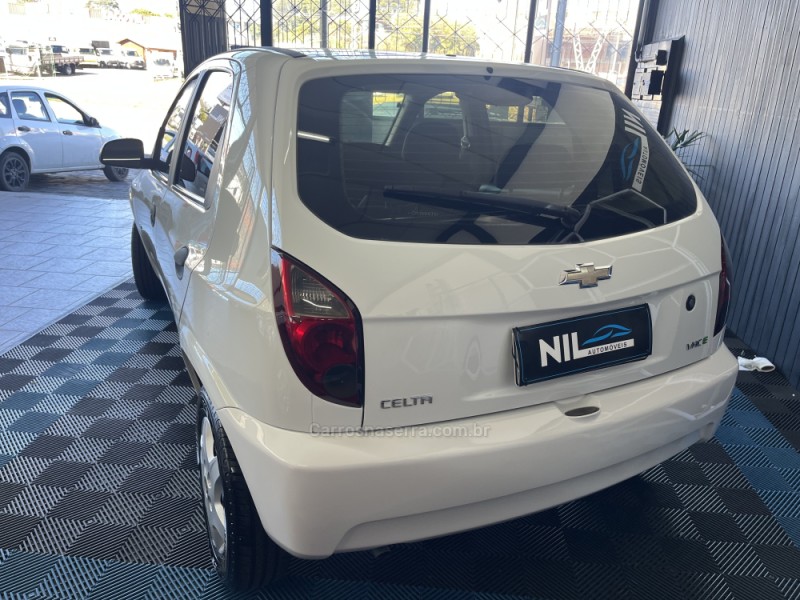 CELTA 1.0 MPFI VHCE 8V FLEX 4P MANUAL - 2012 - CAXIAS DO SUL