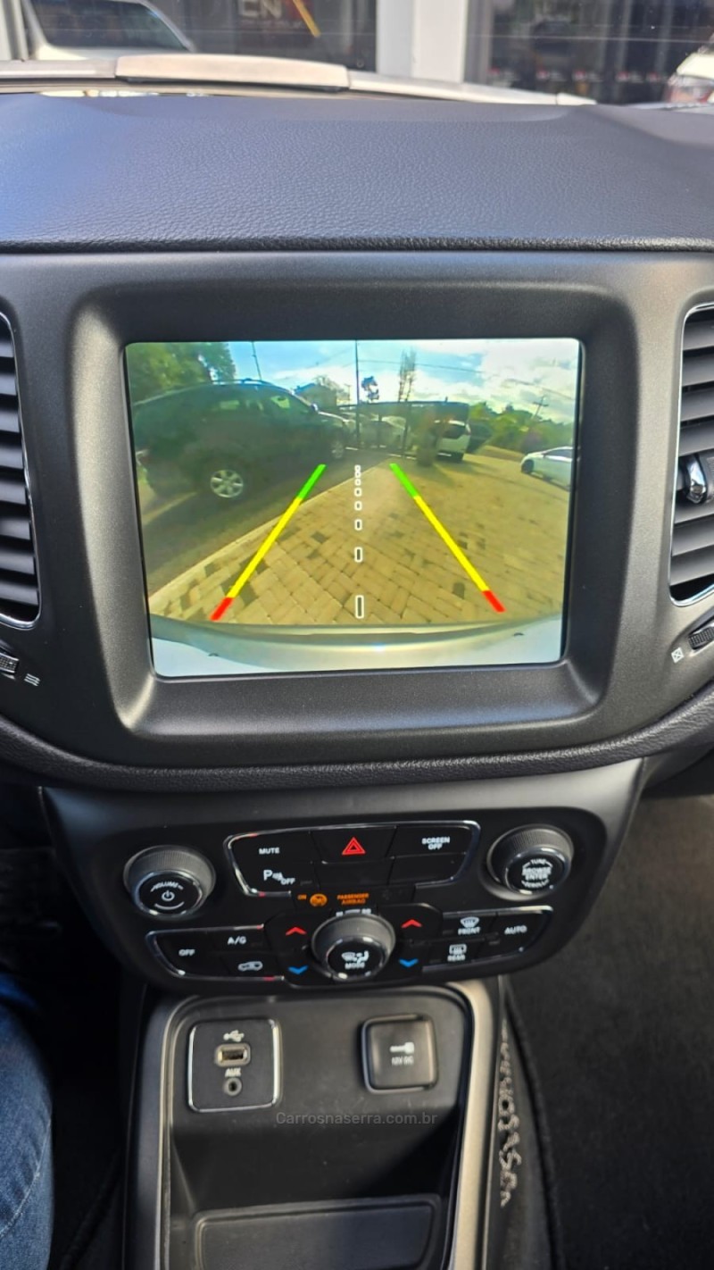 COMPASS 2.0 16V DIESEL LONGITUDE 4X4 AUTOMÁTICO - 2018 - LAJEADO