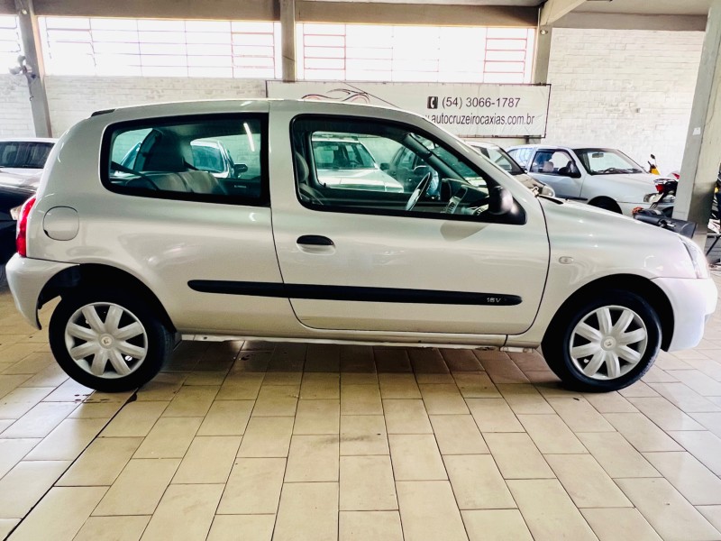 CLIO 1.0 CAMPUS 16V FLEX 2P MANUAL - 2011 - CAXIAS DO SUL
