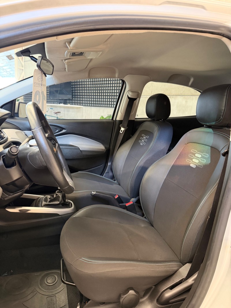 ONIX 1.4 MPFI LT 8V FLEX 4P MANUAL - 2019 - GARIBALDI