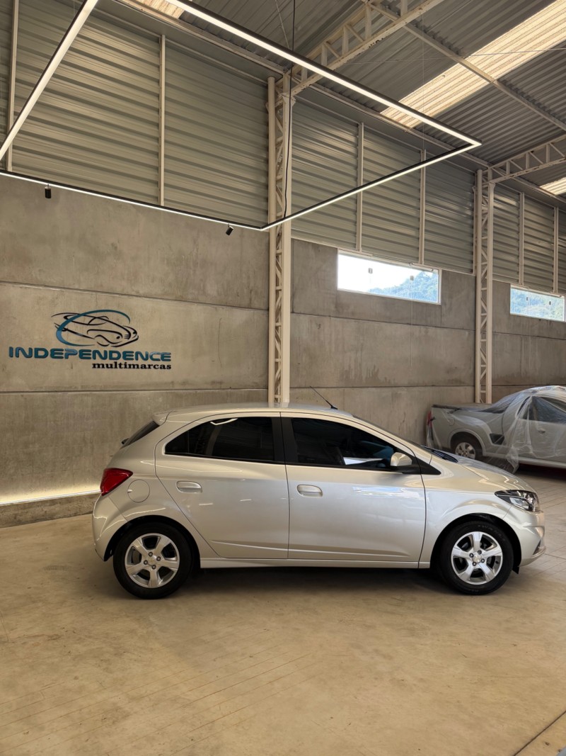 ONIX 1.4 MPFI LT 8V FLEX 4P MANUAL - 2019 - GARIBALDI