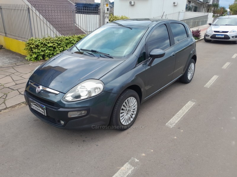 punto 1.4 attractive 8v flex 4p manual 2013 nova prata