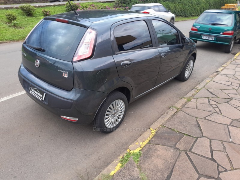 PUNTO 1.4 ATTRACTIVE 8V FLEX 4P MANUAL - 2013 - NOVA PRATA