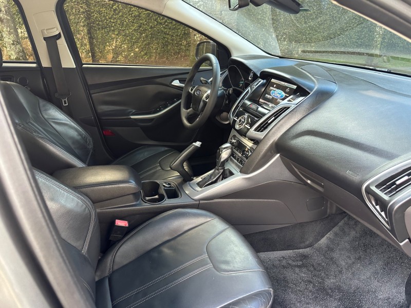FOCUS 2.0 TITANIUM 16V FLEX 4P AUTOMÁTICO - 2015 - CAXIAS DO SUL
