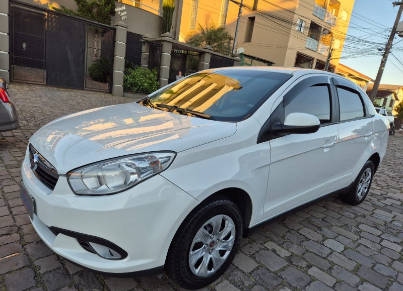 grand siena 1.4 mpi attractive 8v flex 4p manual 2014 caxias do sul