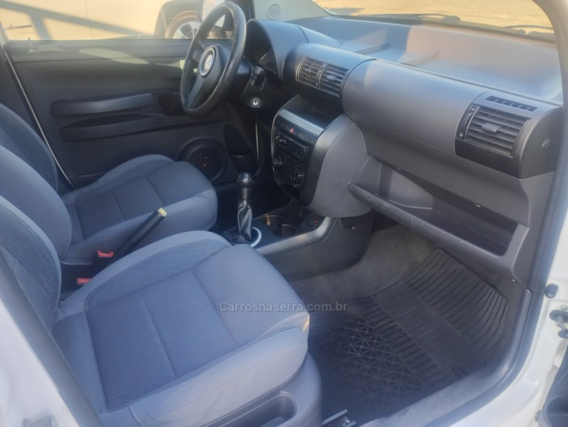 CROSSFOX 1.6 MI FLEX 8V 4P MANUAL - 2006 - FARROUPILHA