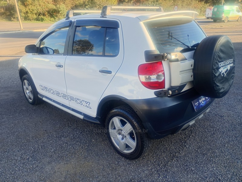 CROSSFOX 1.6 MI FLEX 8V 4P MANUAL - 2006 - FARROUPILHA