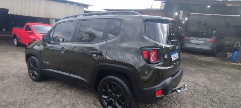 RENEGADE 1.8 16V FLEX 4P MANUAL - 2018 - FARROUPILHA