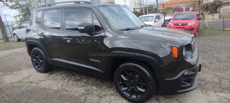 RENEGADE 1.8 16V FLEX 4P MANUAL - 2018 - FARROUPILHA