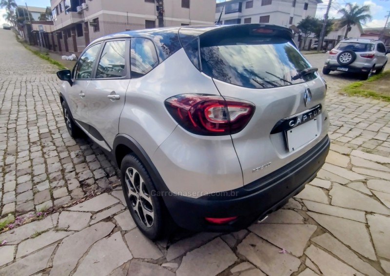 CAPTUR 1.6 LIFE 16V FLEX 4P AUTOMÁTICO - 2019 - CAXIAS DO SUL