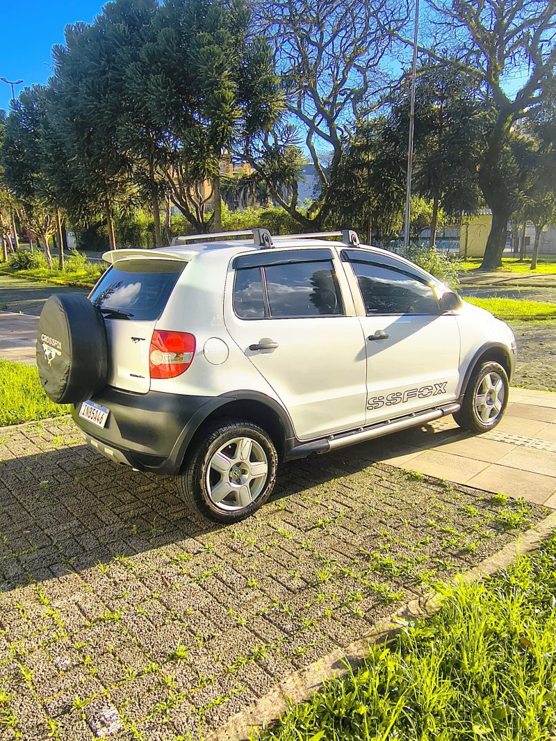 CROSSFOX 1.6 MI FLEX 8V 4P MANUAL - 2006 - FARROUPILHA