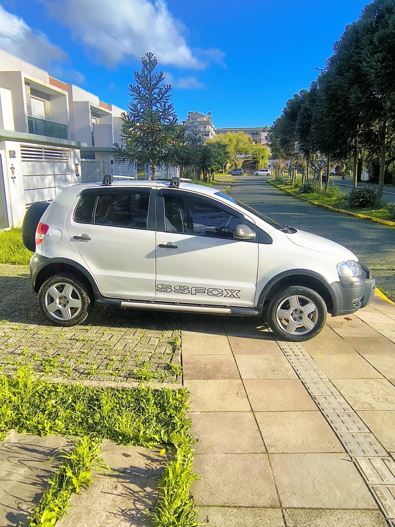 CROSSFOX 1.6 MI FLEX 8V 4P MANUAL - 2006 - FARROUPILHA