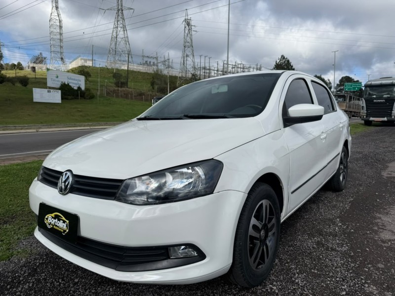 VOYAGE 1.6 MI CITY 8V FLEX 4P MANUAL - 2014 - FARROUPILHA