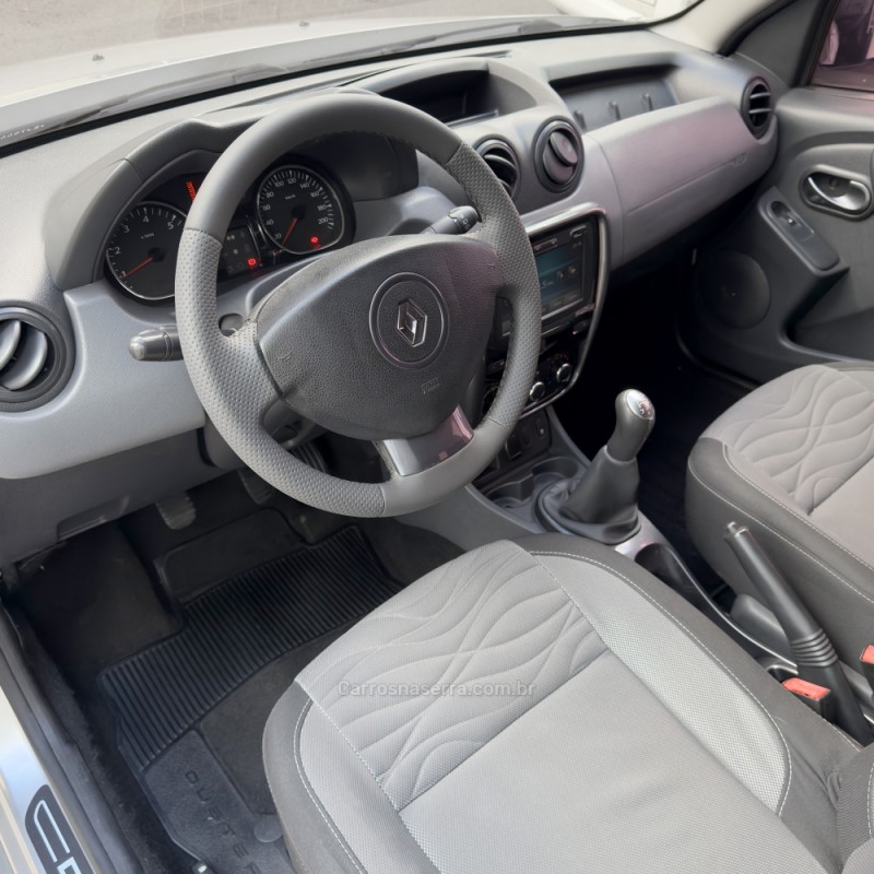 DUSTER 1.6 DYNAMIQUE 4X2 16V FLEX 4P MANUAL - 2014 - FLORES DA CUNHA