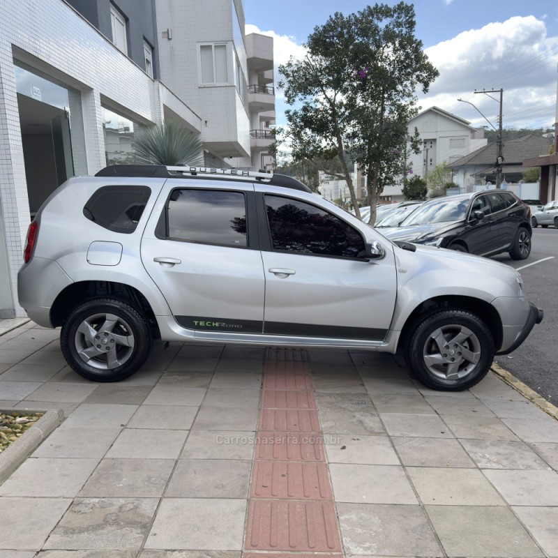 DUSTER 1.6 DYNAMIQUE 4X2 16V FLEX 4P MANUAL - 2014 - FLORES DA CUNHA