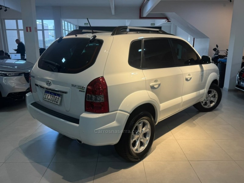 TUCSON 2.0 MPFI GLS 16V 143CV 2WD FLEX 4P AUTOMÁTICO - 2017 - CAXIAS DO SUL
